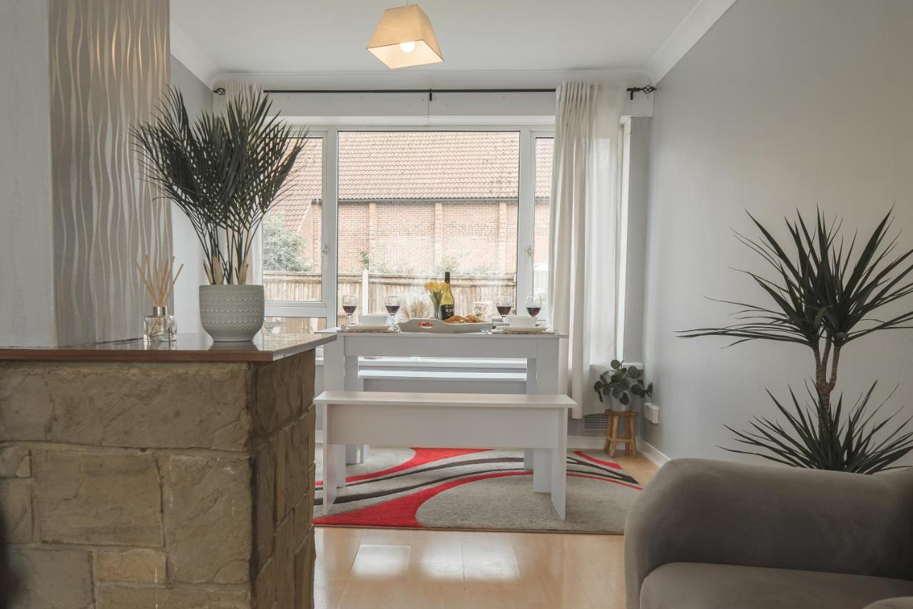 Idyllic 3-Bed House. 5-Min From Channel Tunnel Villa Folkestone Buitenkant foto