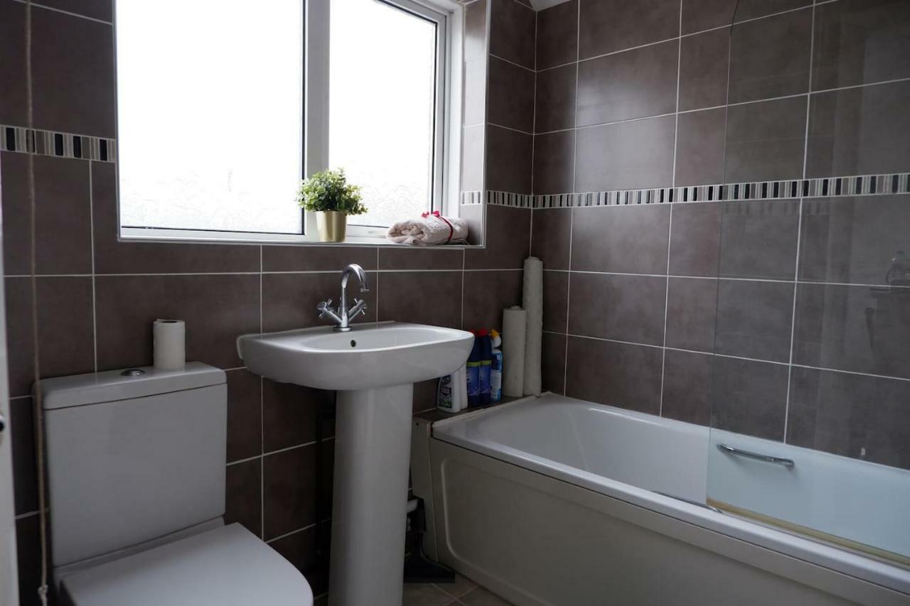 Idyllic 3-Bed House. 5-Min From Channel Tunnel Villa Folkestone Buitenkant foto